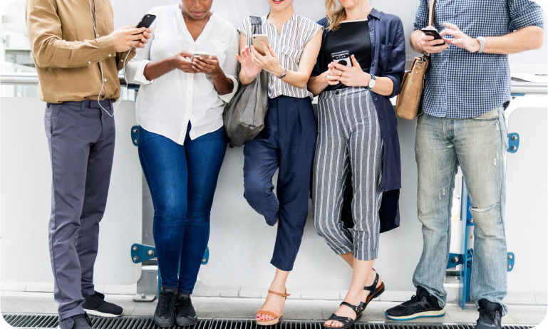 Hombre con teléfono