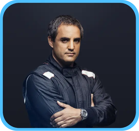 Orador principal Juan Pablo Montoya en Liberty Empresas Presenta 2025, compartiendo su historia de éxito.