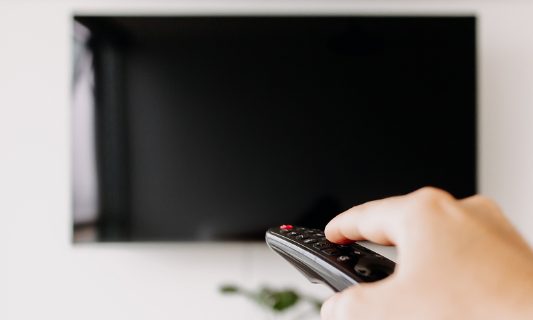 4. Instalá y actualizá Next TV